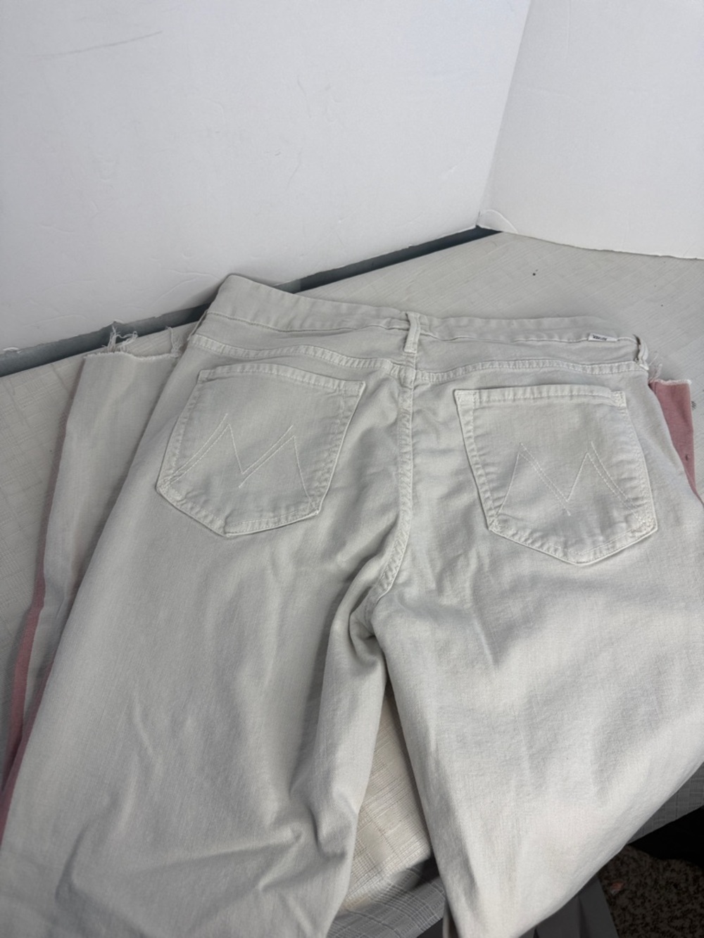 MOTHER | NEW The Looker Ankle Fray So Far Gone Jeans in White Painted Stripe, - Picture 8 of 12